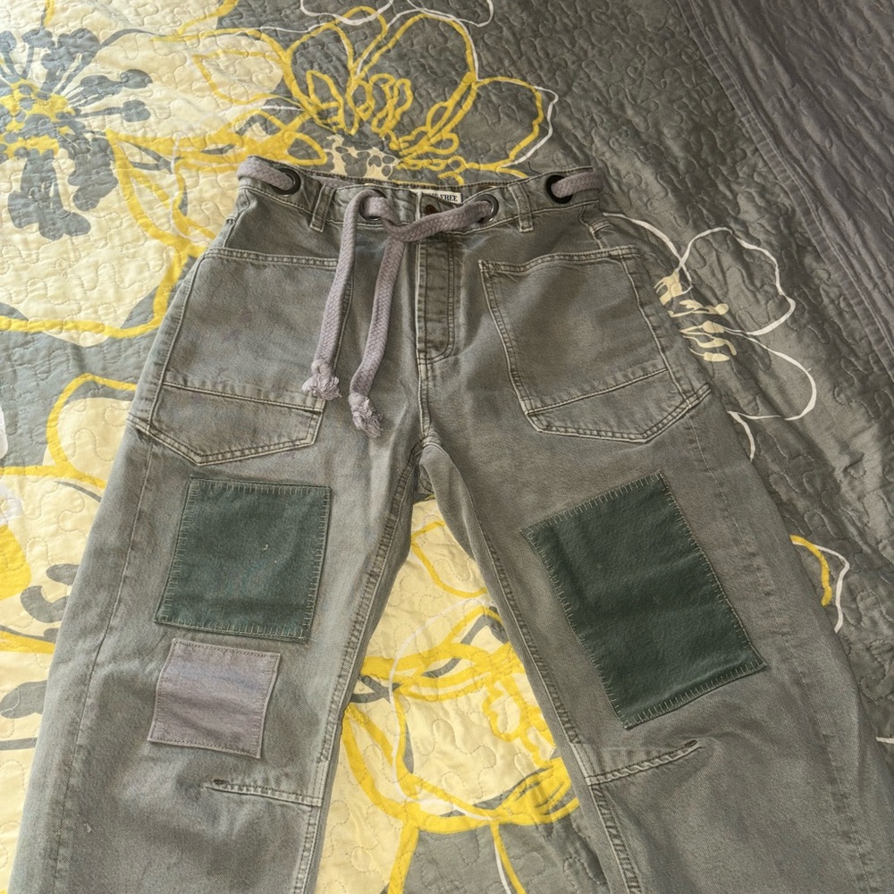 We The Free  Free People green moxie barrel jean size 25